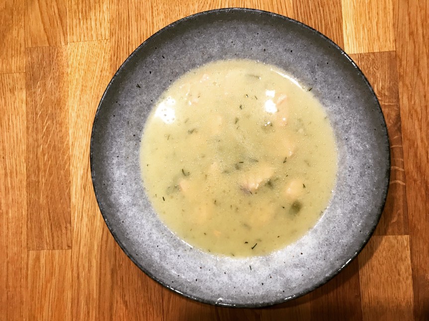 Gurkensuppe mit Lachs