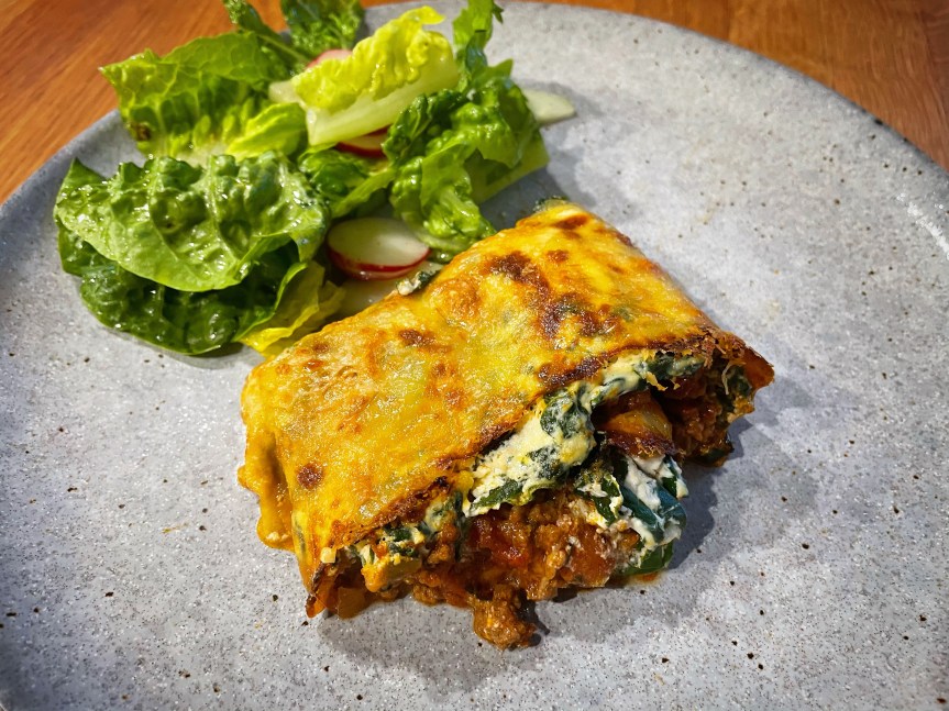 Kartoffelrolle mit Hackfleisch-Spinat-Füllung